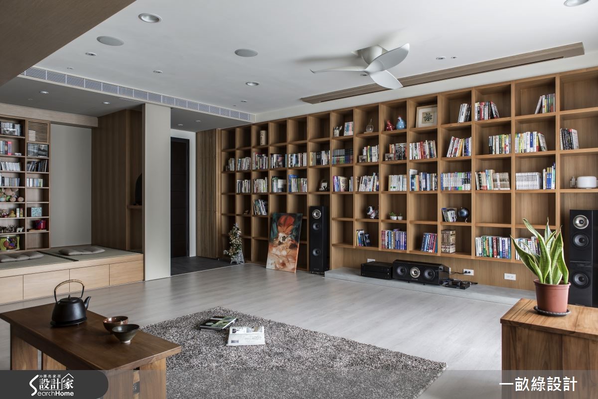 40 坪的住宅空間，在設計師重新佈局之下，將餐廳擴大